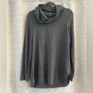 Dana Buchman Turtleneck Lightweight Sweater
